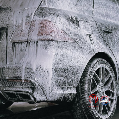 Lavado y detallado de camionetas y SUV elevadas